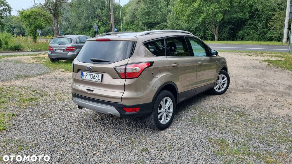 Ford Kuga - 5