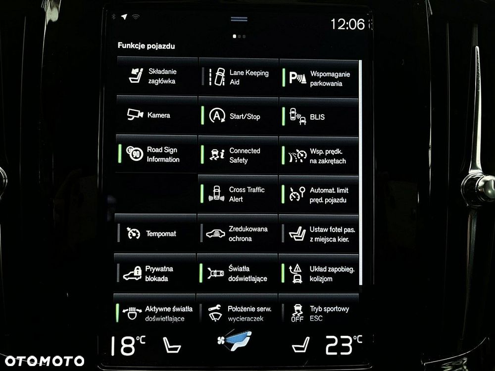 Volvo V90 Cross Country - 28