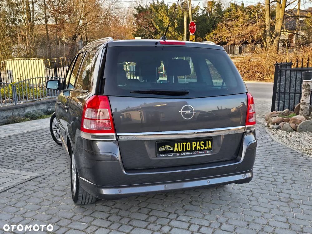 Opel Zafira 1.8 Cosmo - 14