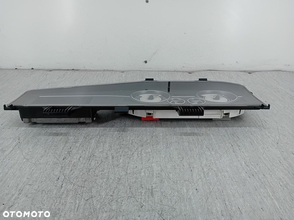 LICZNIK RENAULT VEL SATIS 8200413088   8200326981 3.0 DCI - 5