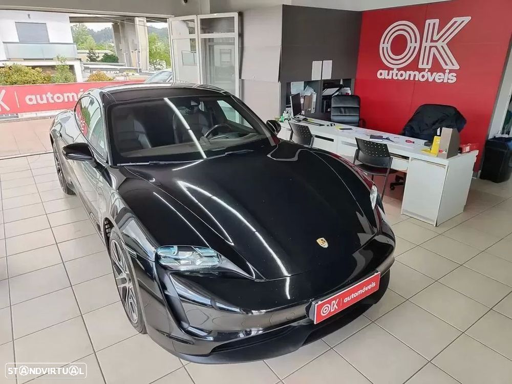 Porsche Taycan 4S - 13