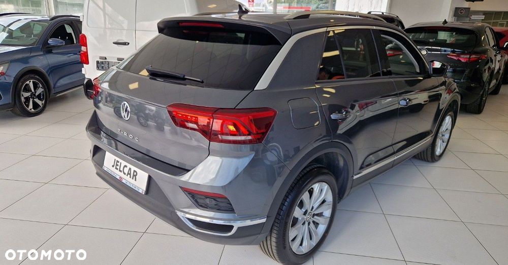 Volkswagen T-Roc - 12