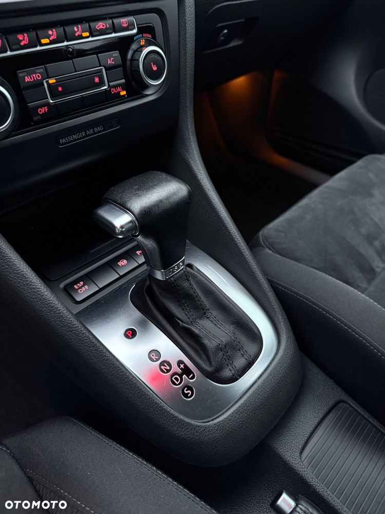 Volkswagen Golf 1.4 TSI DSG Trendline - 22