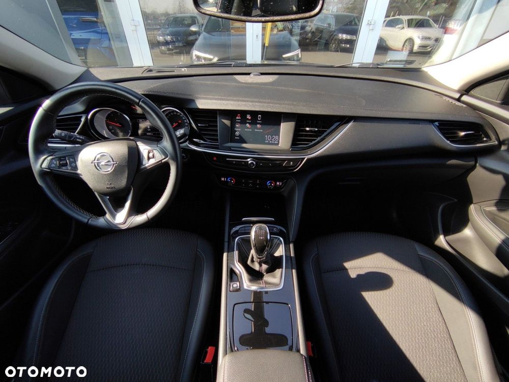 Opel Insignia - 10