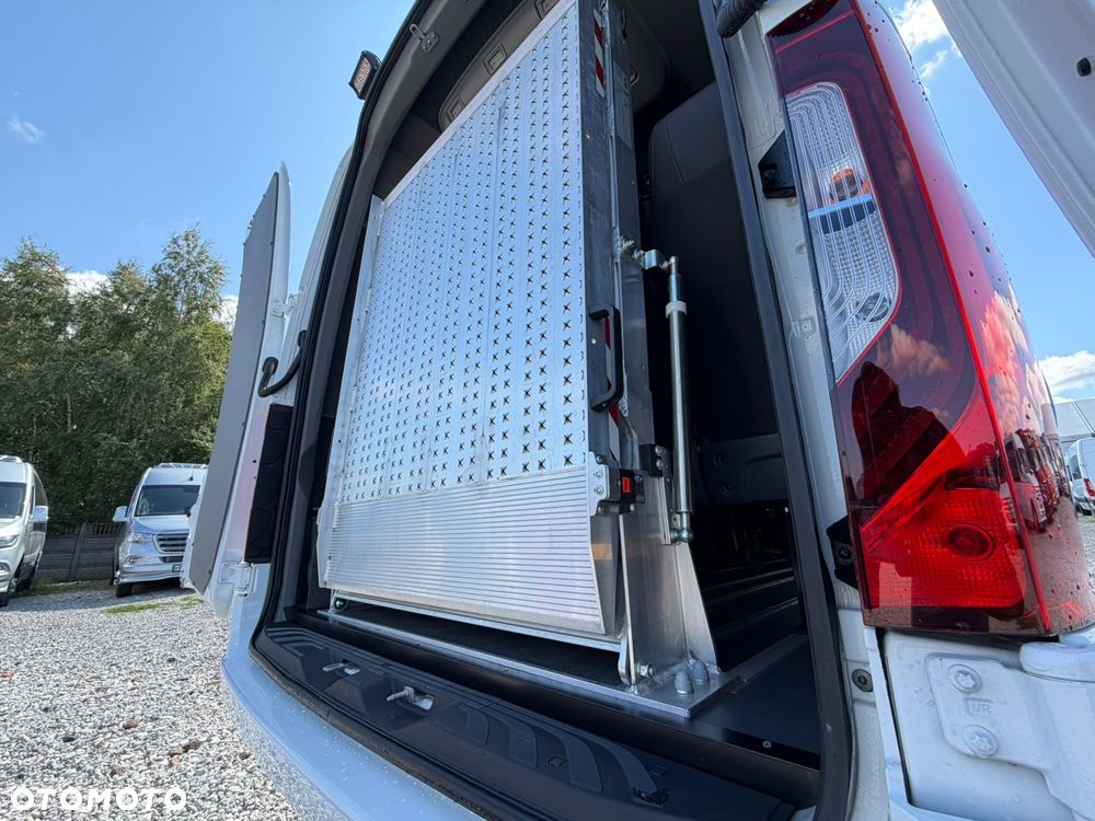 Mercedes-Benz eSprinter - 7