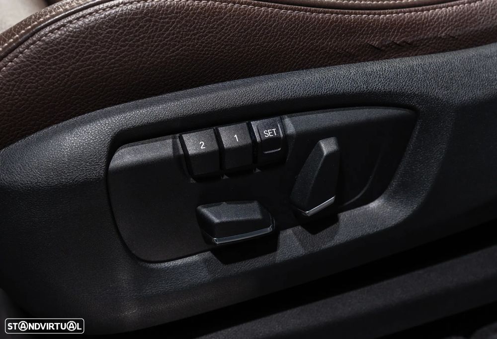 BMW X5 25 d xDrive Pack M - 24