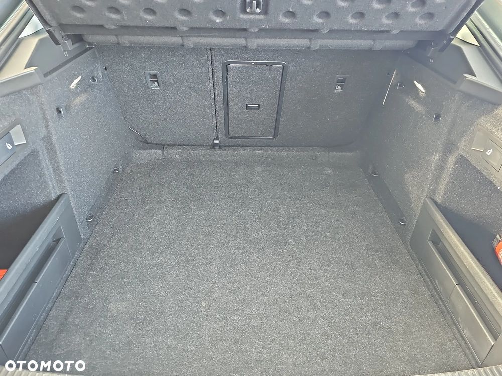 Skoda Superb 2.0 TDI SCR Ambition DSG - 20