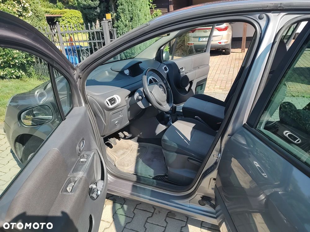 Renault Modus - 17