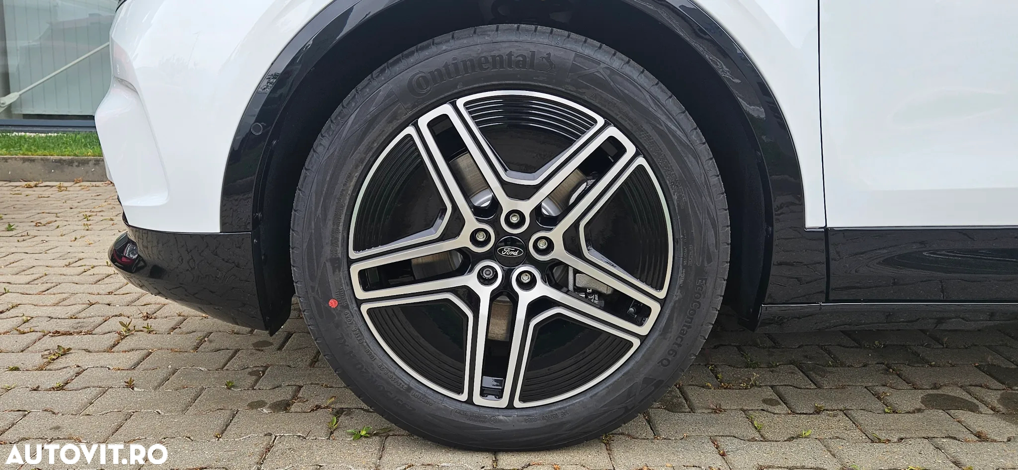 Ford Capri 79 kWh 340 CP AWD Premium - 8