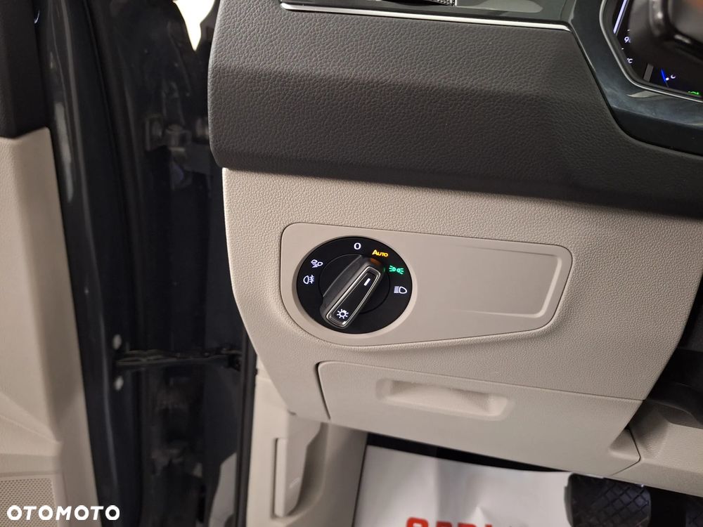 Volkswagen Tiguan 2.0 TDI SCR 4MotION DSG Elegance - 33