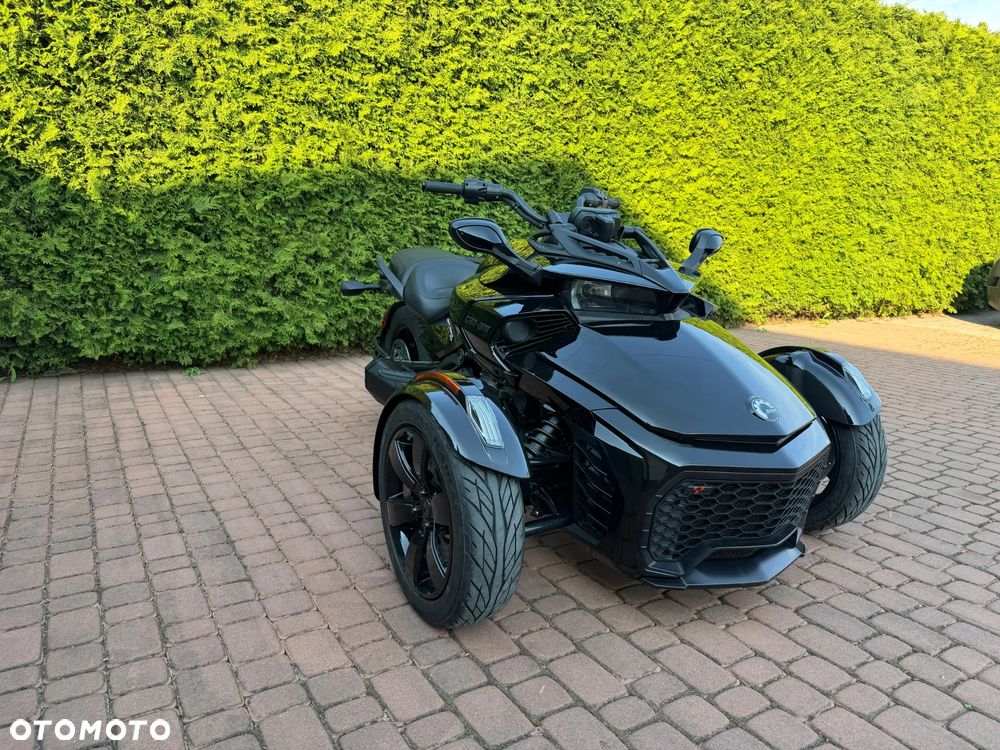 Can-Am Spyder - 1