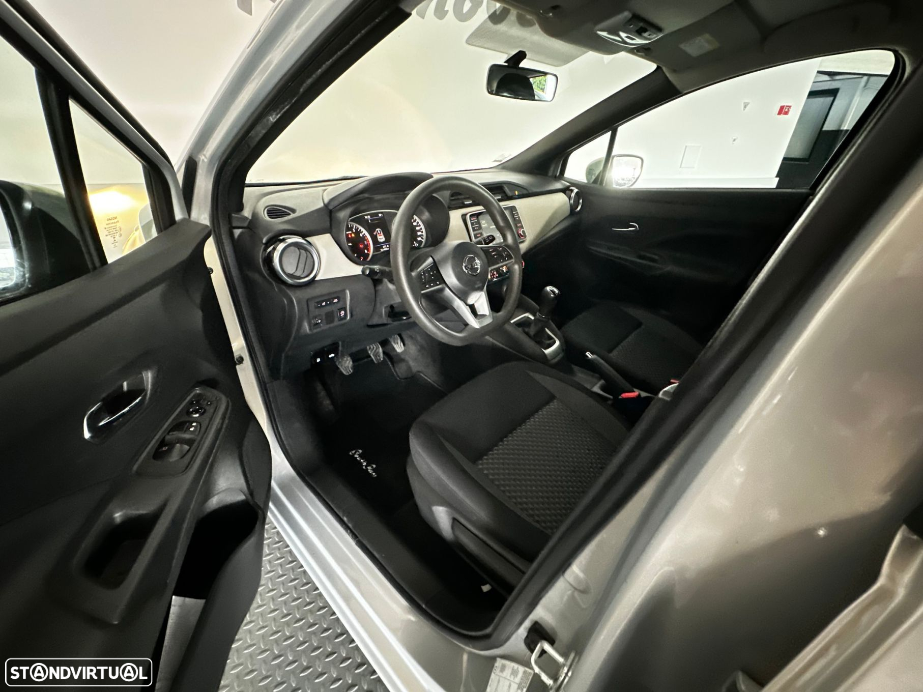 Nissan Micra 1.0 IG-T Acenta - 10