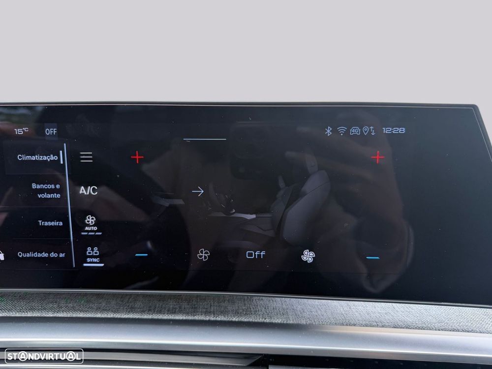 Peugeot E-5008 73 kWh GT - 29