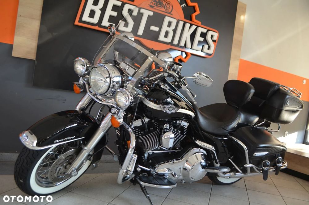 Harley-Davidson Touring Road King - 21