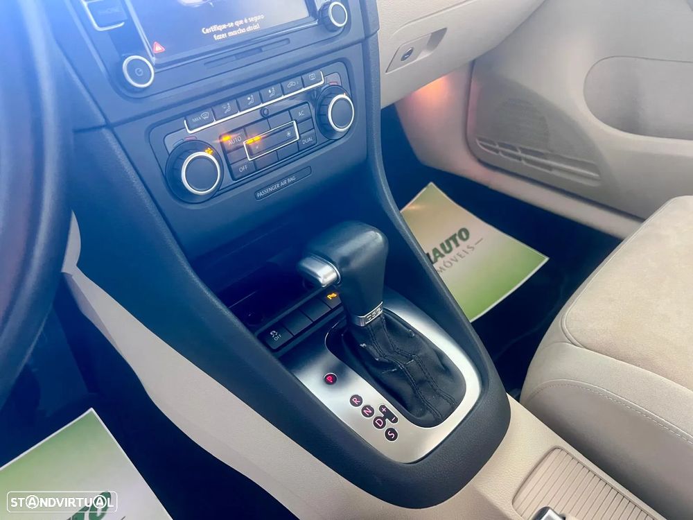 VW Golf 2.0 TDi Confortline DSG - 11