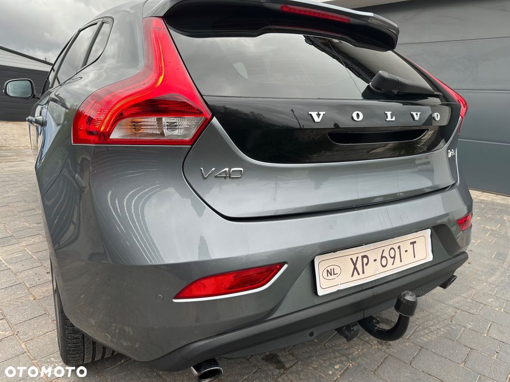 Volvo V40 T3 Drive-E Momentum - 19
