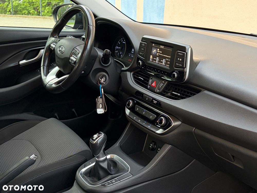 Hyundai i30 1.4 Comfort - 10