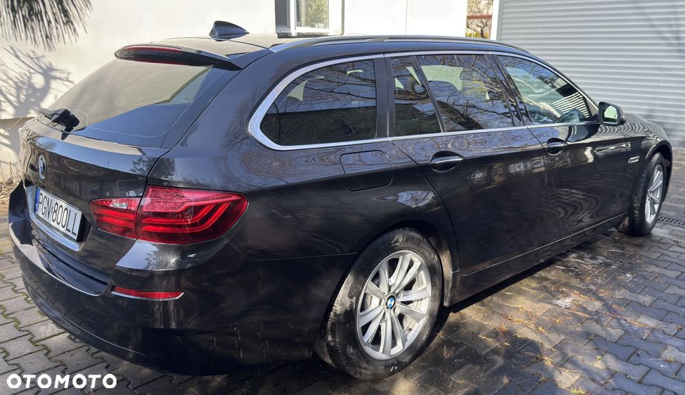 BMW Seria 5 520d xDrive - 8