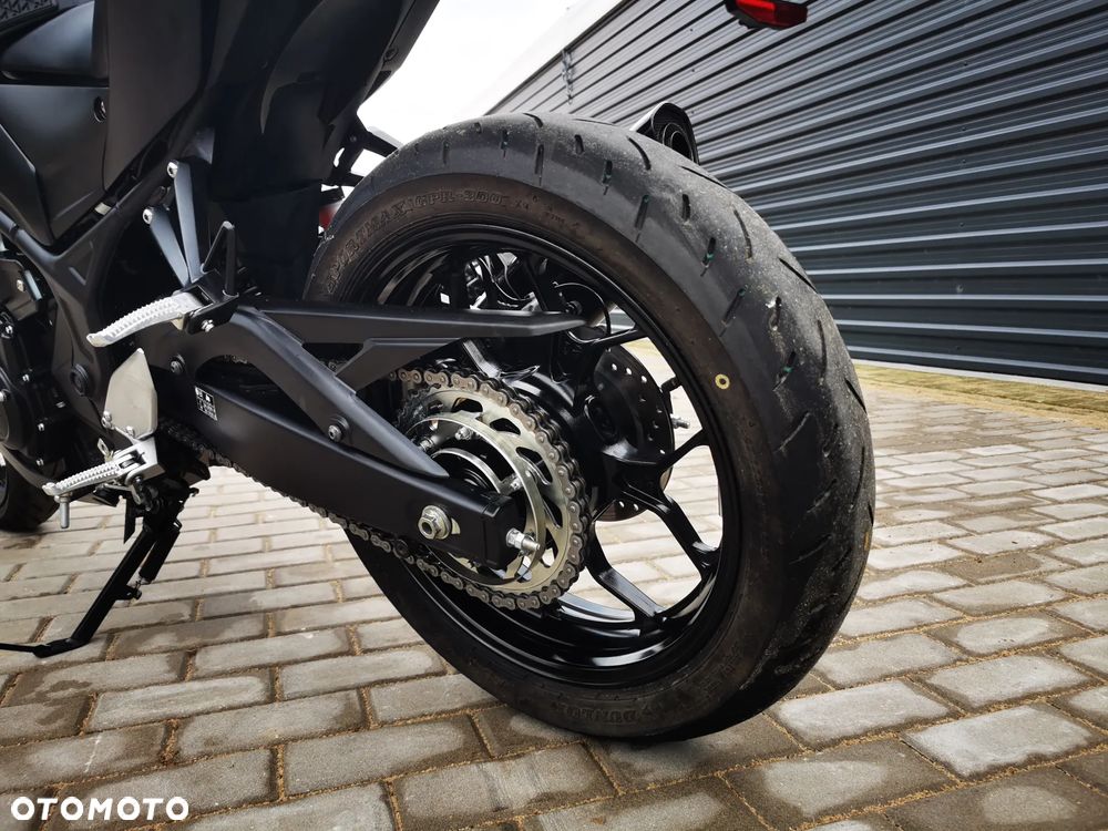 Yamaha MT - 17