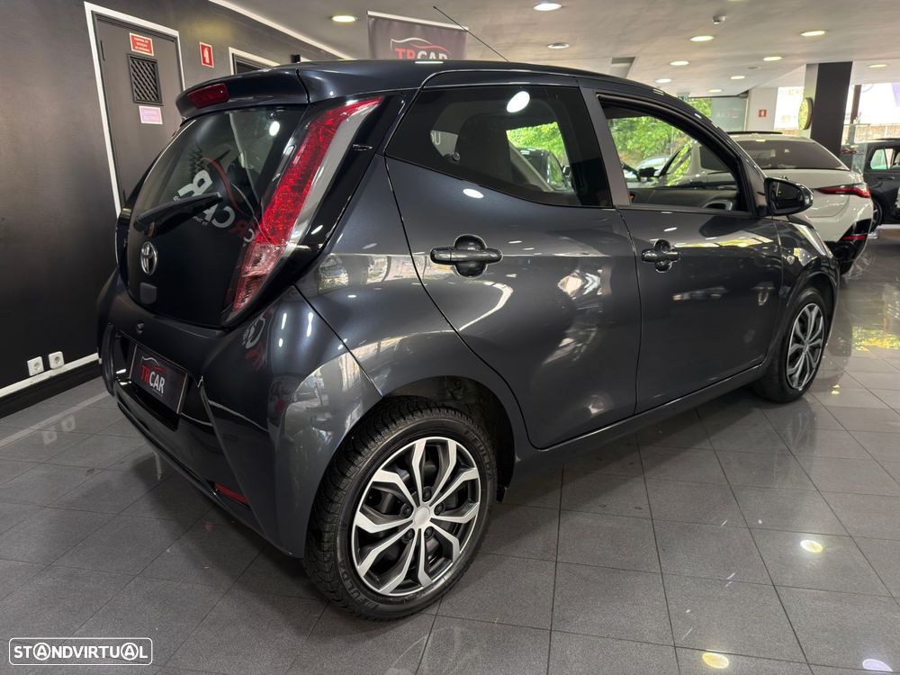 Toyota Aygo 1.0 X-Play+AC+X-Touch - 3