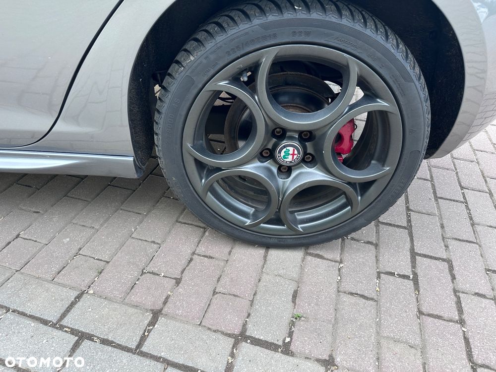 Alfa Romeo Giulietta 1.6 JTDM - 26
