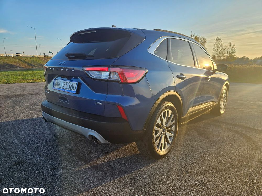 Ford Kuga 2.5 Duratec FHEV TITANIUM - 10