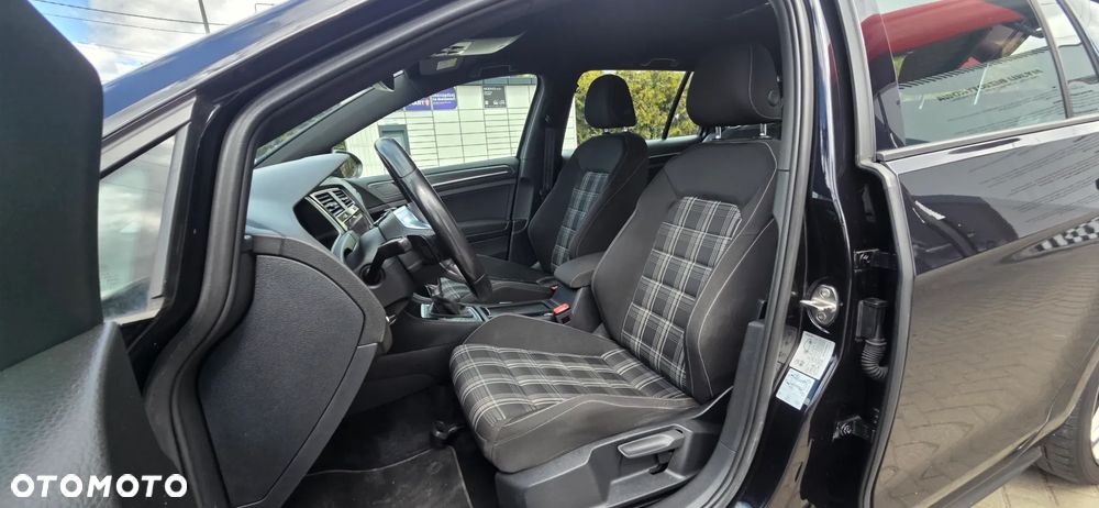 Volkswagen Golf GTD (BlueMotion Technology) DSG - 25