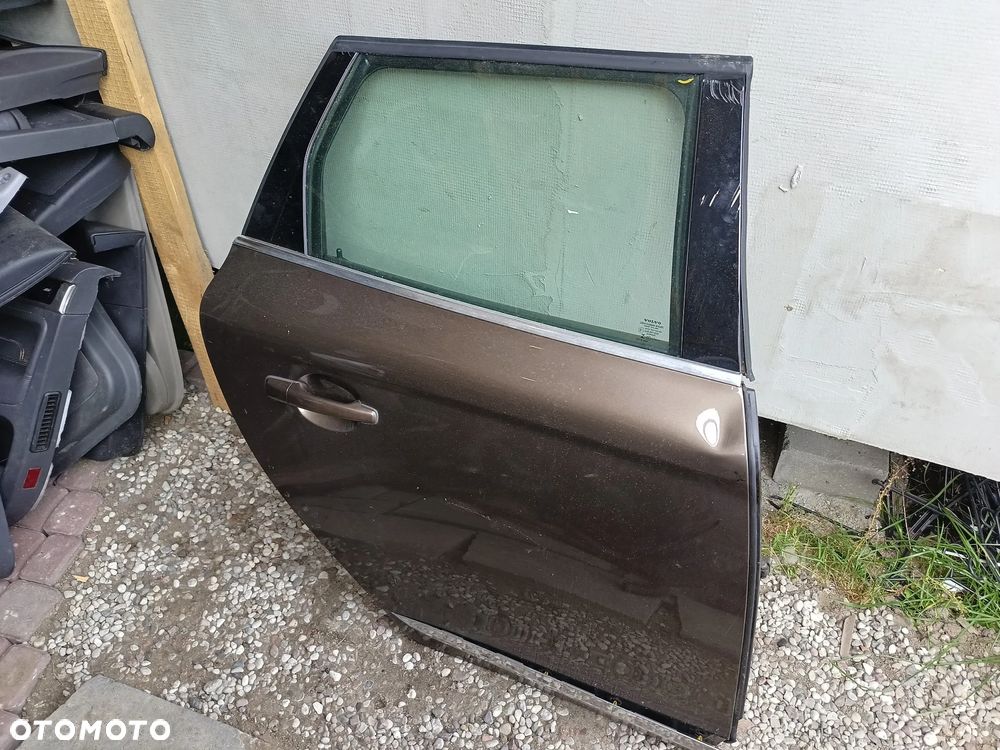 VOLVO XC60 I LIFT 2017R 700-16 BRĄZOWE DRZWI TYŁ PRAWE - 1