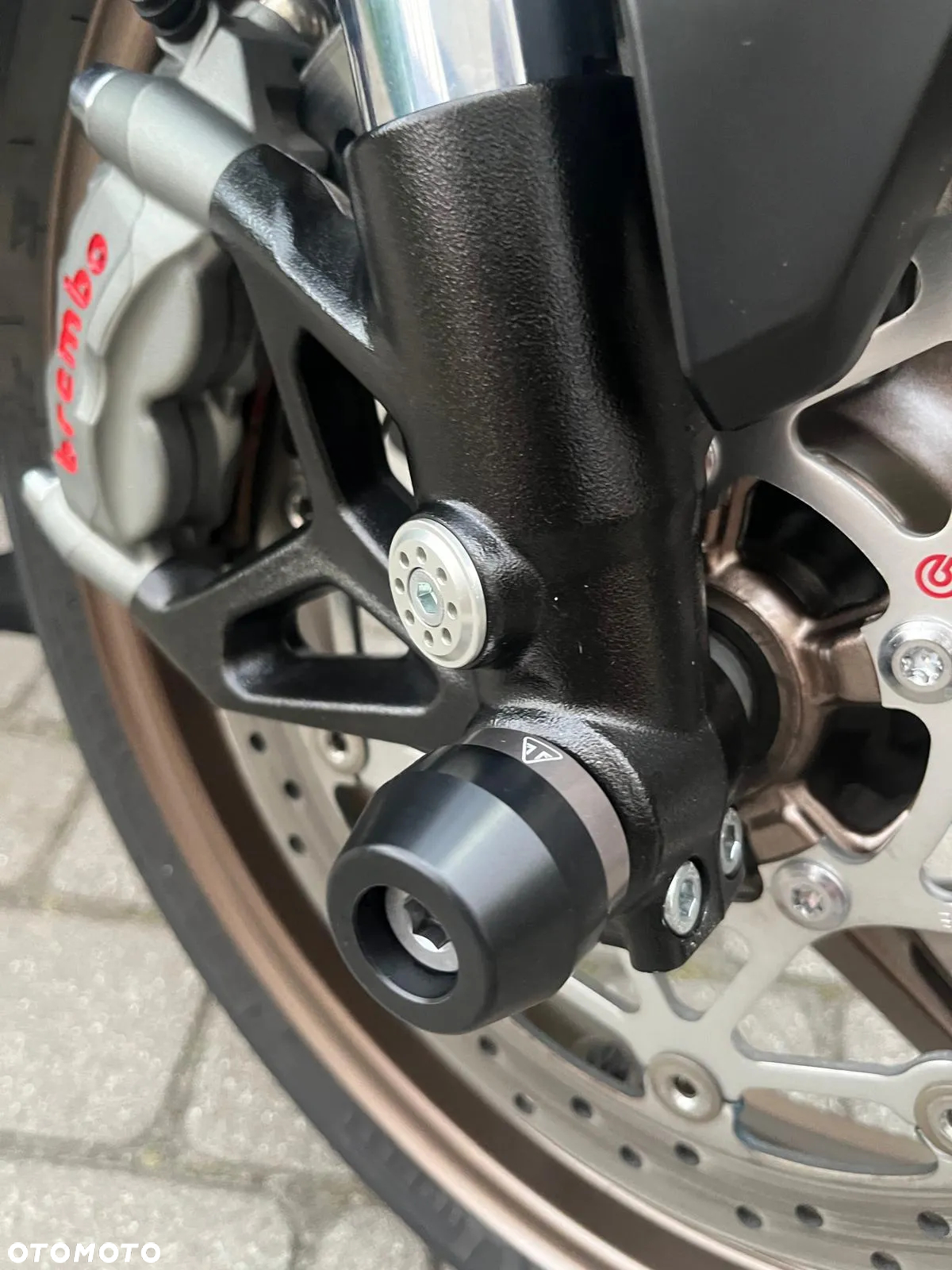 Triumph Street Triple - 18
