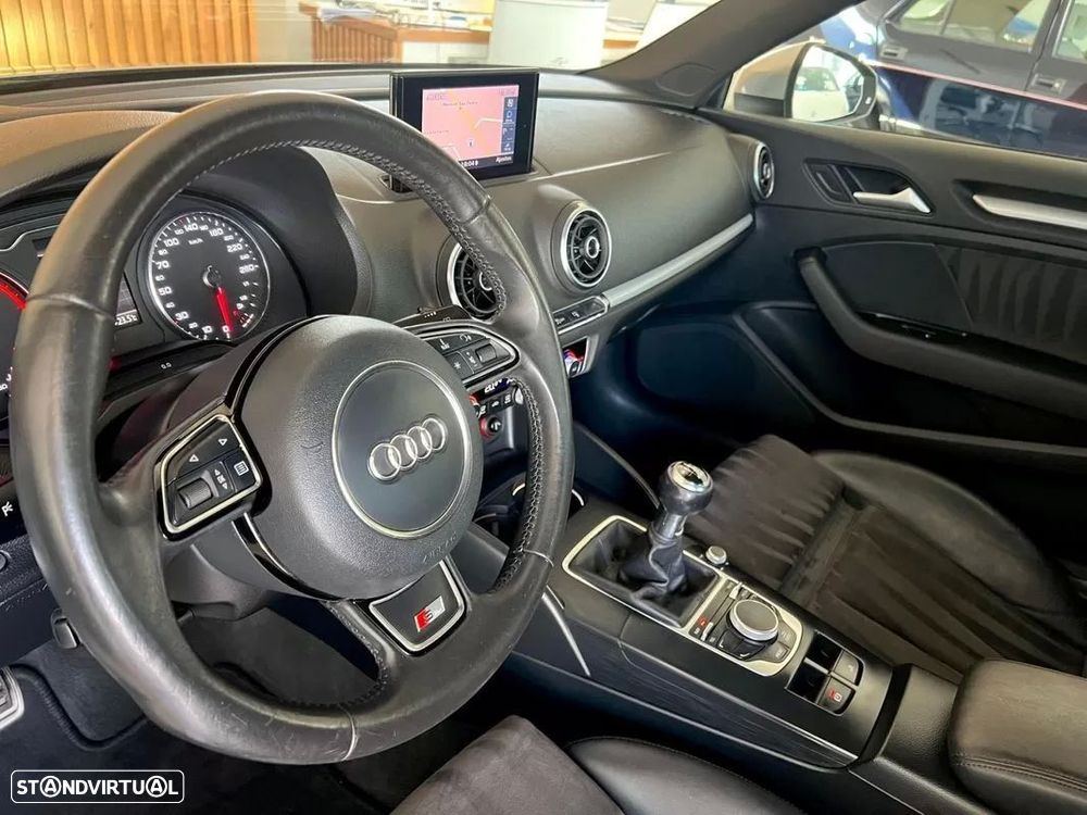 Audi A3 Cabrio 1.6 TDI (clean diesel) S line Sport Pack - 57