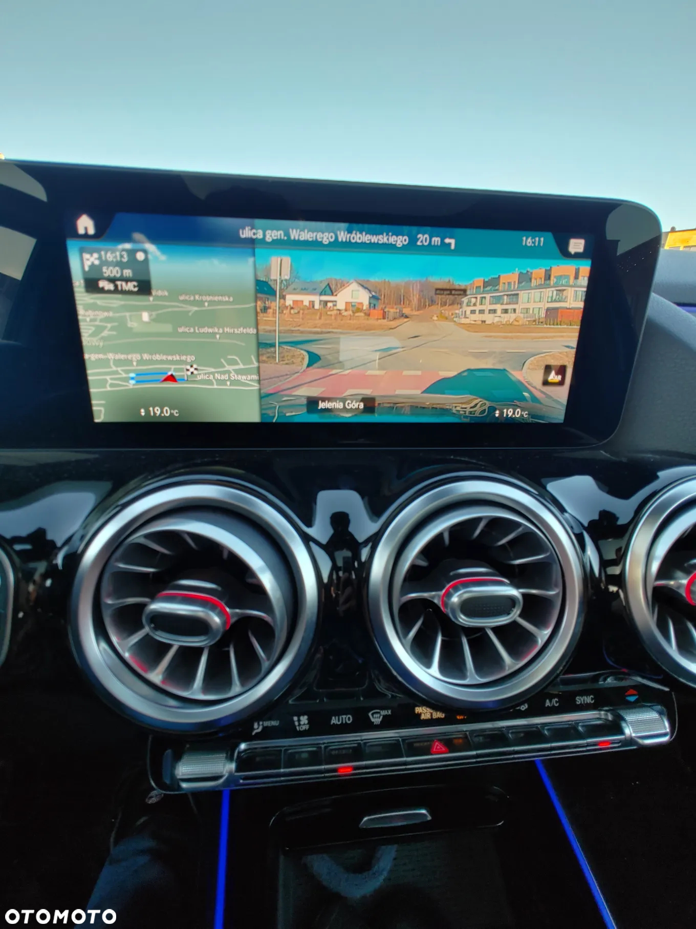 Mercedes-Benz GLA AMG 35 4-Matic - 16