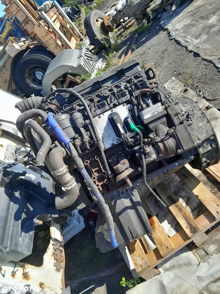 MERCEDES ATEGO SILNIK  98R  CZTERY CYLINDRY
