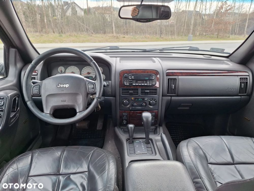 Jeep Grand Cherokee - 9