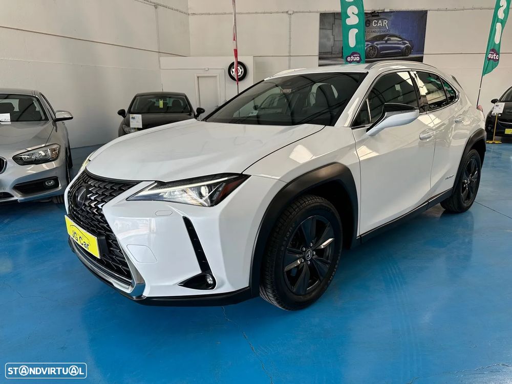 Lexus UX 250h Business - 4