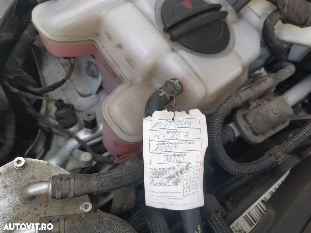 Volkswagen Passat Variant 2.0 TDI DSG 4Motion Highline - 22