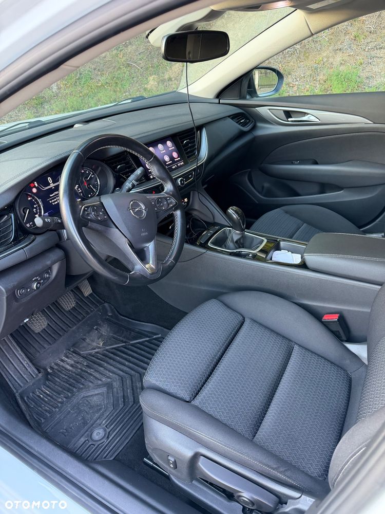 Opel Insignia - 10