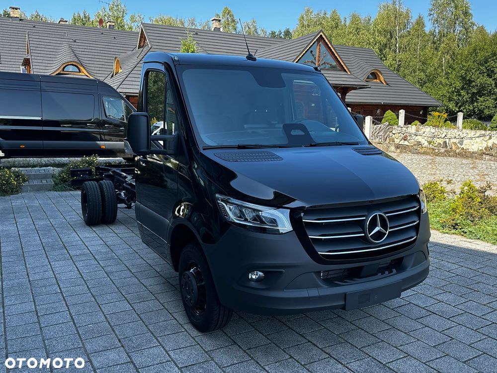 Mercedes-Benz Sprinter - 5