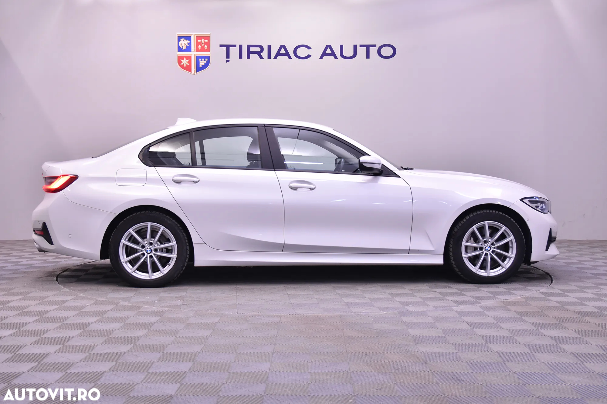 BMW Seria 3 330e AT PHEV - 6