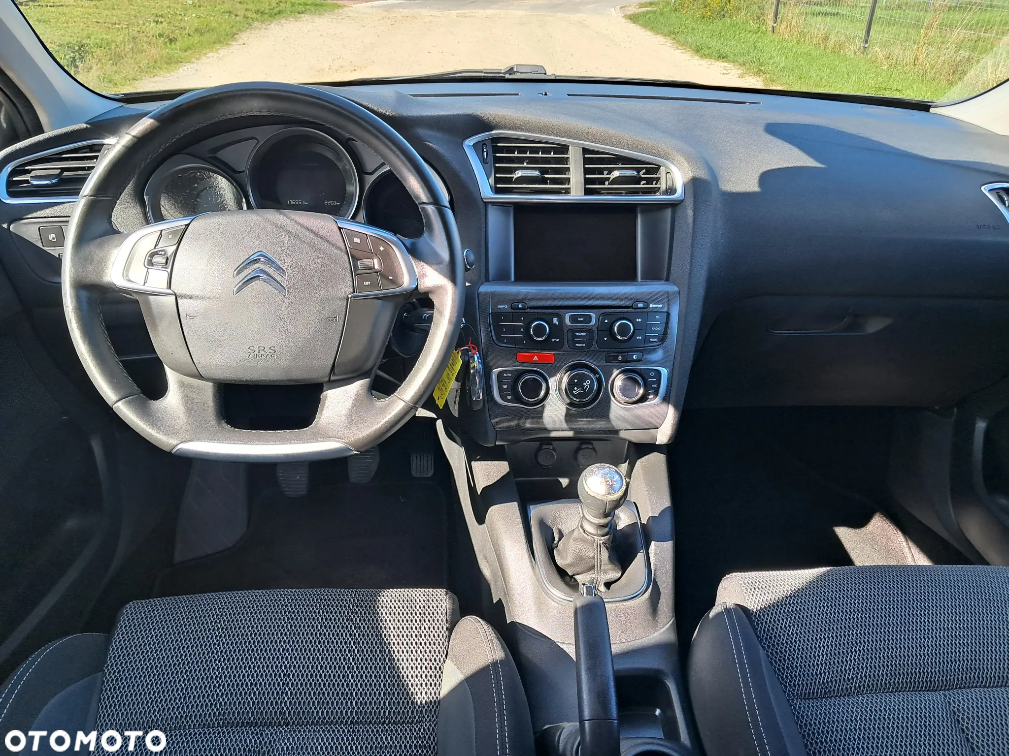 Citroën C4 e-HDi 115 Exclusive - 16