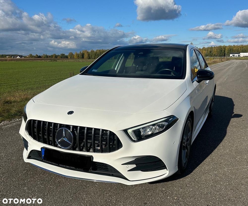 Mercedes-Benz Klasa A 200 AMG Line 7G-DCT - 3