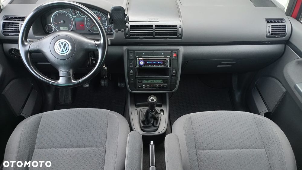 Volkswagen Sharan 1.8T Basis - 7