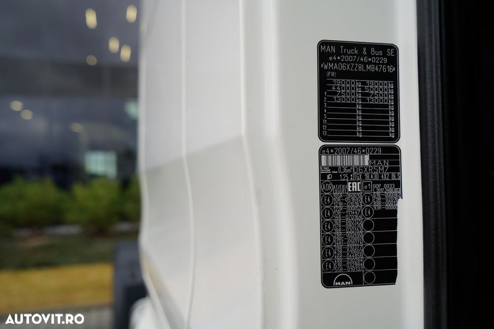 MAN TGX 18. 430 / XLX / HIDRAULICĂ / ADR COMPLET / RETARDER / AER CONDIȚIONAT PARCARE / NAVI - 37