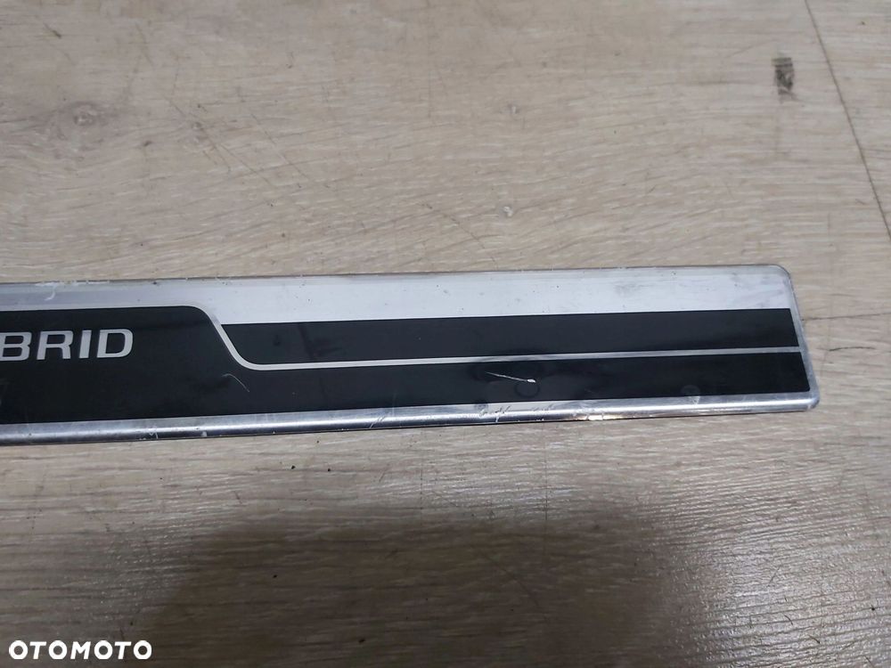 Toyota Prius IV 1,8 xw50 listwa progowa ozdobna - 2