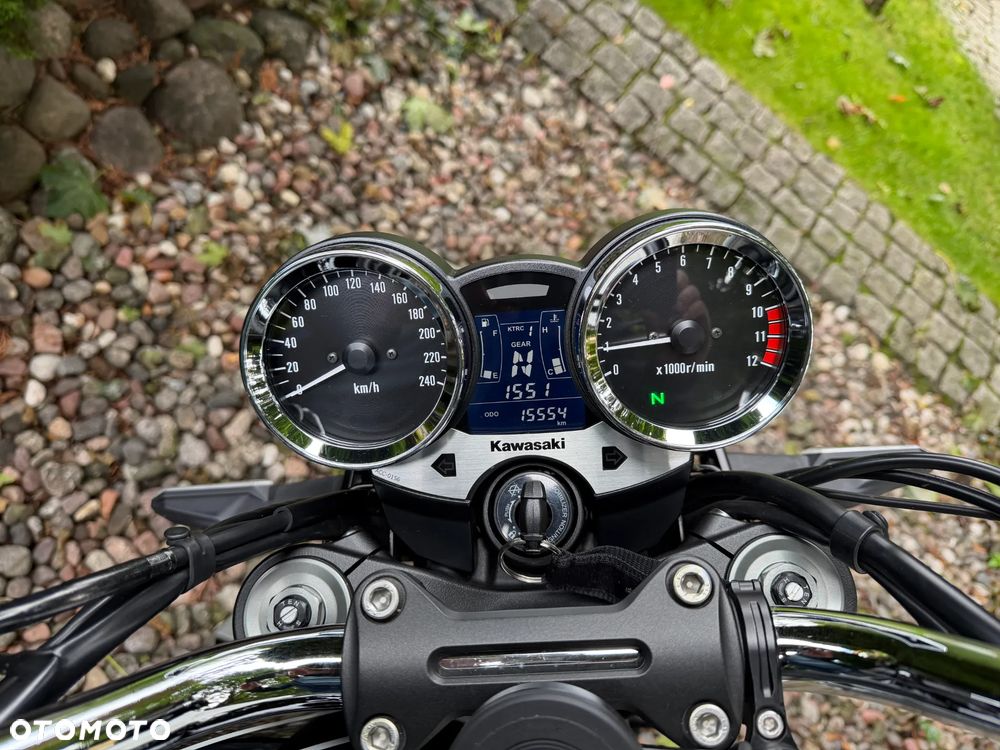 Kawasaki Z 900 RS - 10