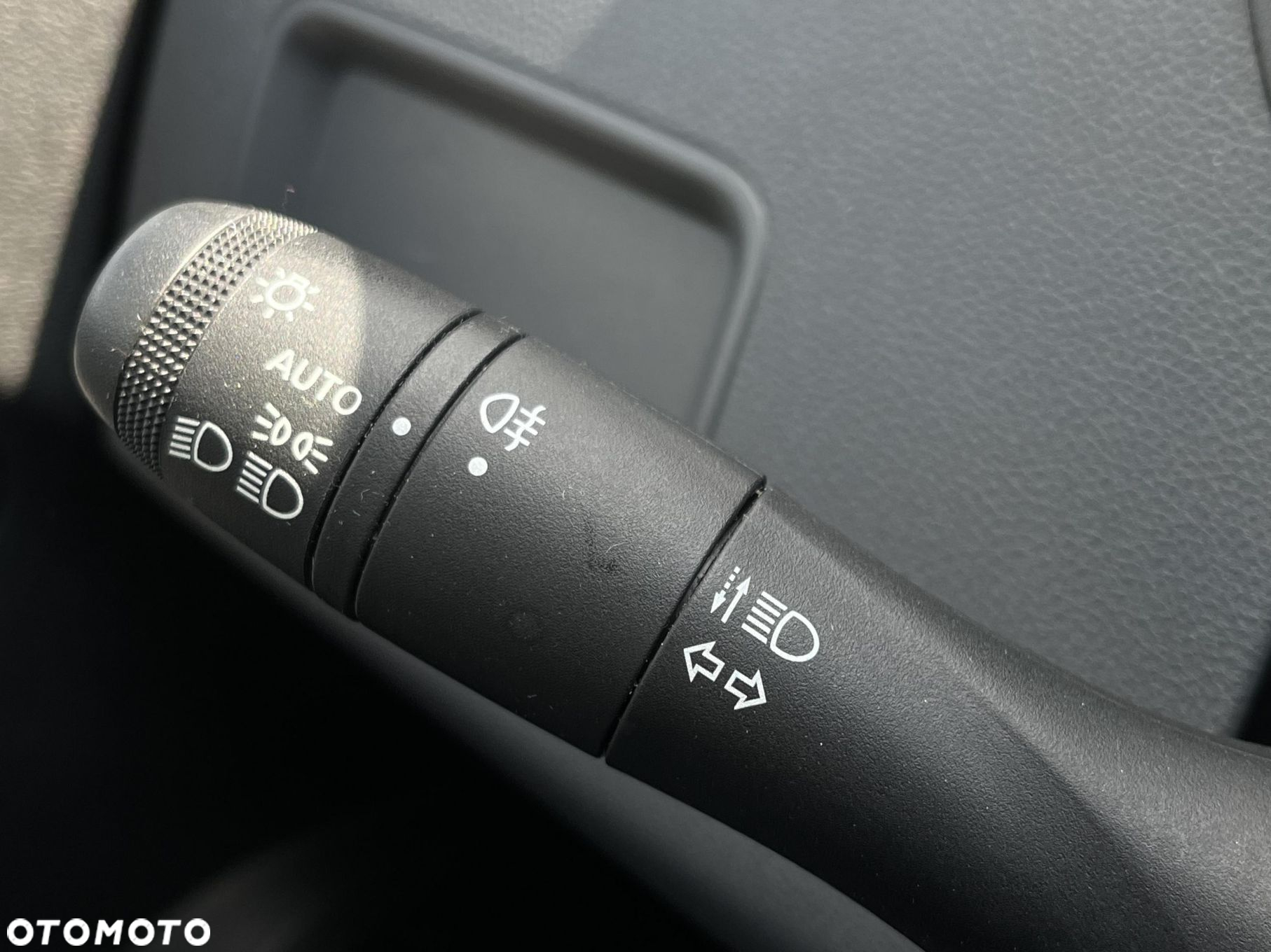 Dacia Duster 1.6 SCe Essential - 20