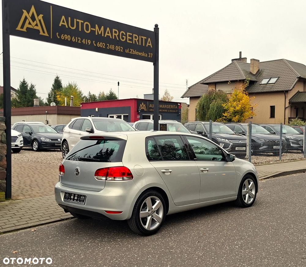 Volkswagen Golf 1.6 TDI DPF Style - 10