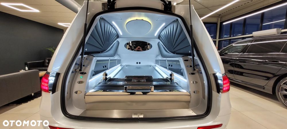 Mercedes-Benz Klasa E 200 Exclusive - 16