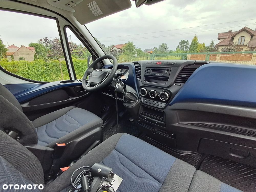 Iveco 35S18 3,0 180KM Nowa Laweta Salon Polska Super Stan 3,0 180 KM - 16