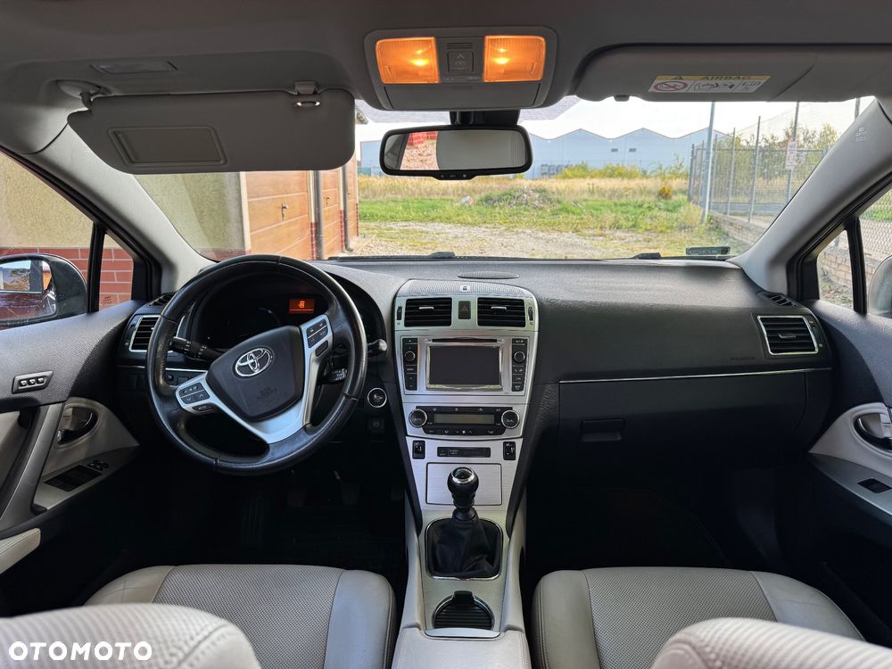Toyota Avensis 2.2 D-4D Prestige Platinium - 7