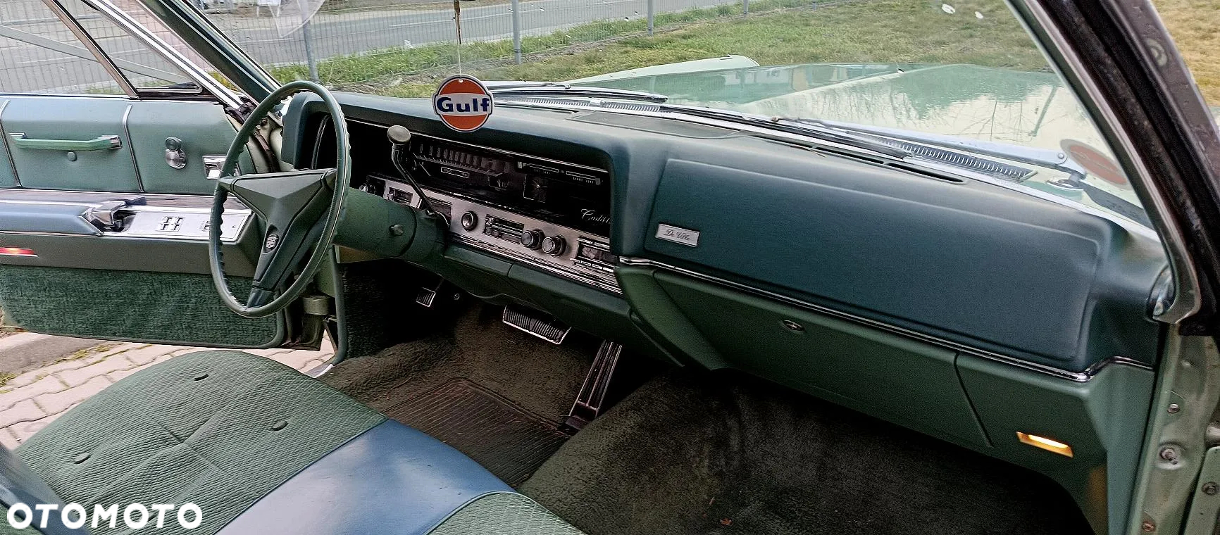Cadillac Deville - 19